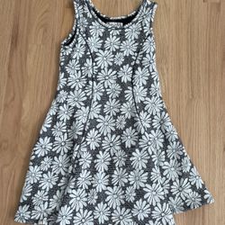Beautiful Girls Size 8 Dress 
