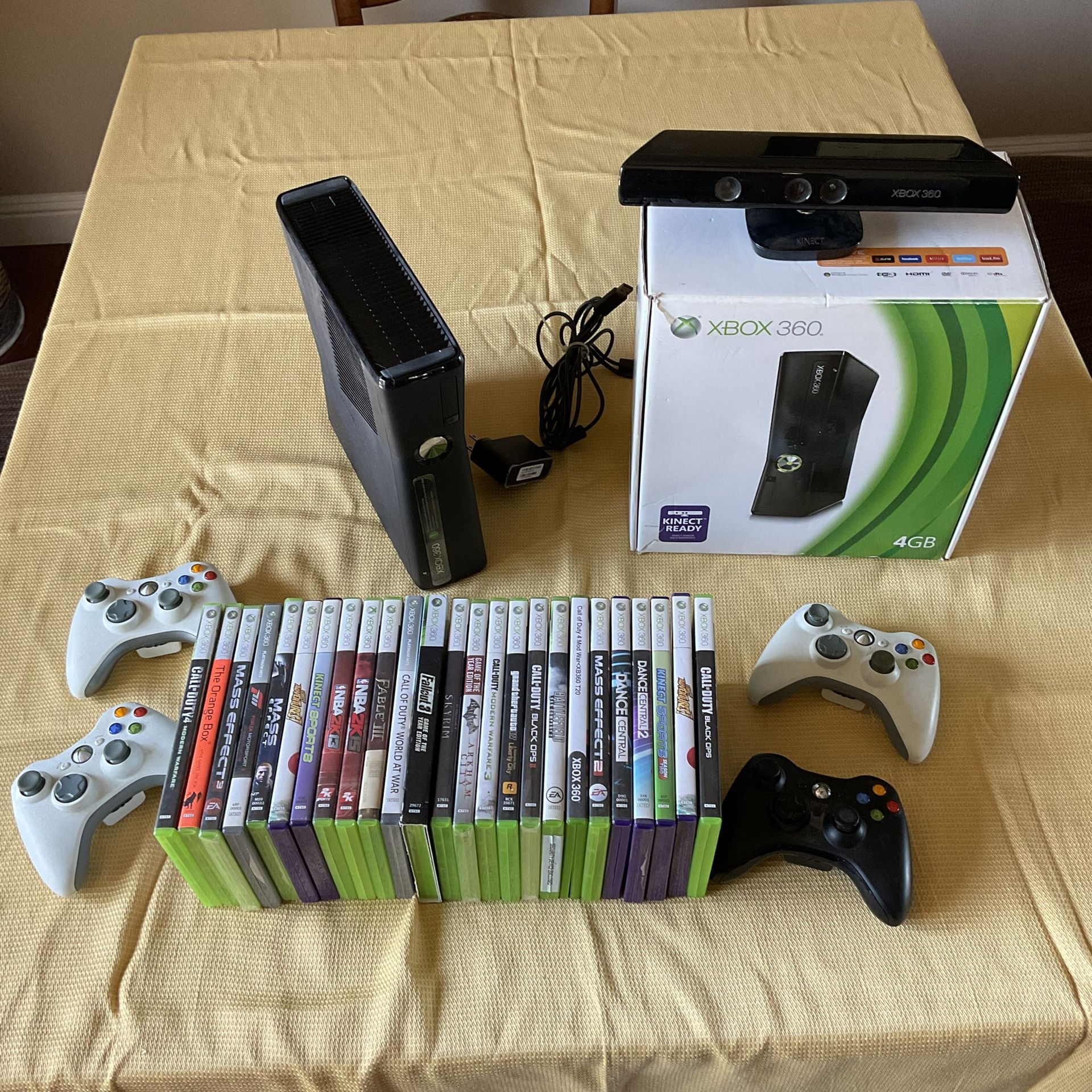 Xbox 360 Super Slim for Sale in Land O' Lakes, FL - OfferUp