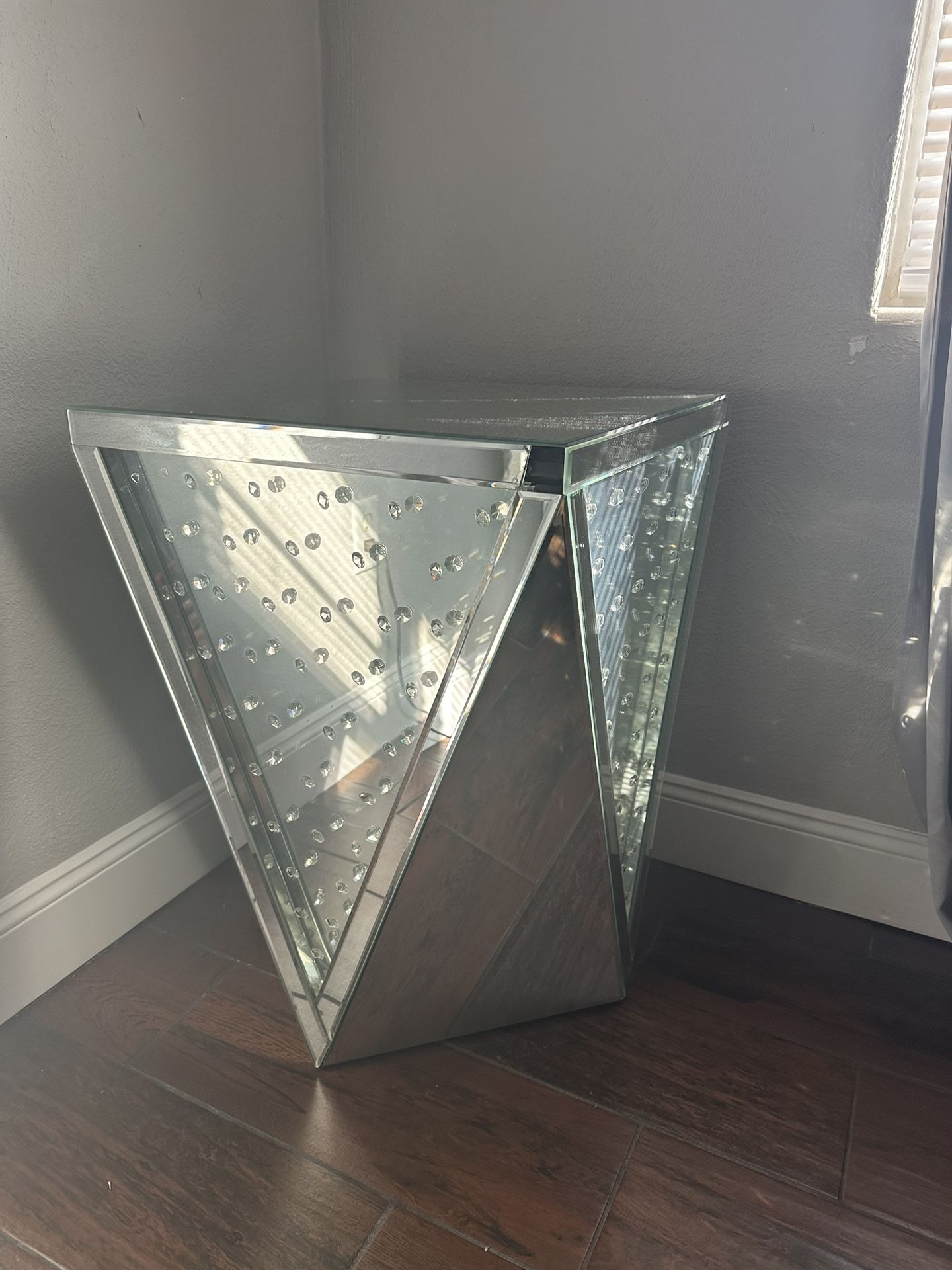 Diamond Glass End Table