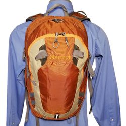 Marmot CAM BRICK ORANGE HIKING CAMPING TRAILING backpack hydration

**PRICE IS FIRM*