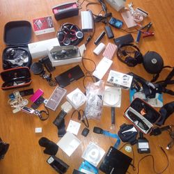 Large Collection Of Electronics.