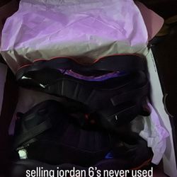 Jordan 6,s Size 10.5 Mens (Never worn and slightly damaged box)