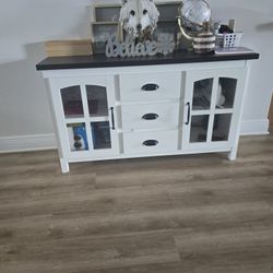Entertainment Stand 