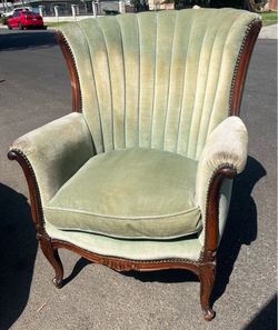 Vintage Fan Back Antique Arm Chair