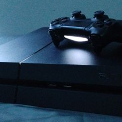 Play Station 4