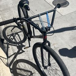 29inch, black free agent