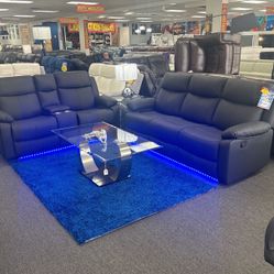 Stunning Black Reclining Sofa&Loveseat 