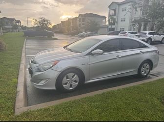 2011 Hyundai Sonata Hybrid