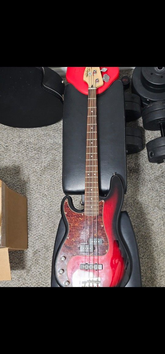 Left Handed Bass Guitar 