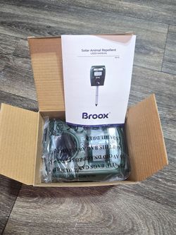 Upgraded Solar Animal Repeller, Outdoor Cat Repeller, Squirrel Repeller, Deer Repeller, Ultrasonic Pest Repeller, IP65 Waterproof.