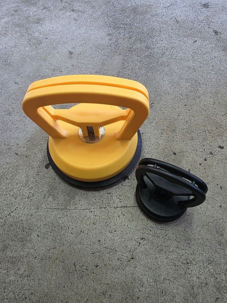 (2) Dent Puller Suction Cups Large Small