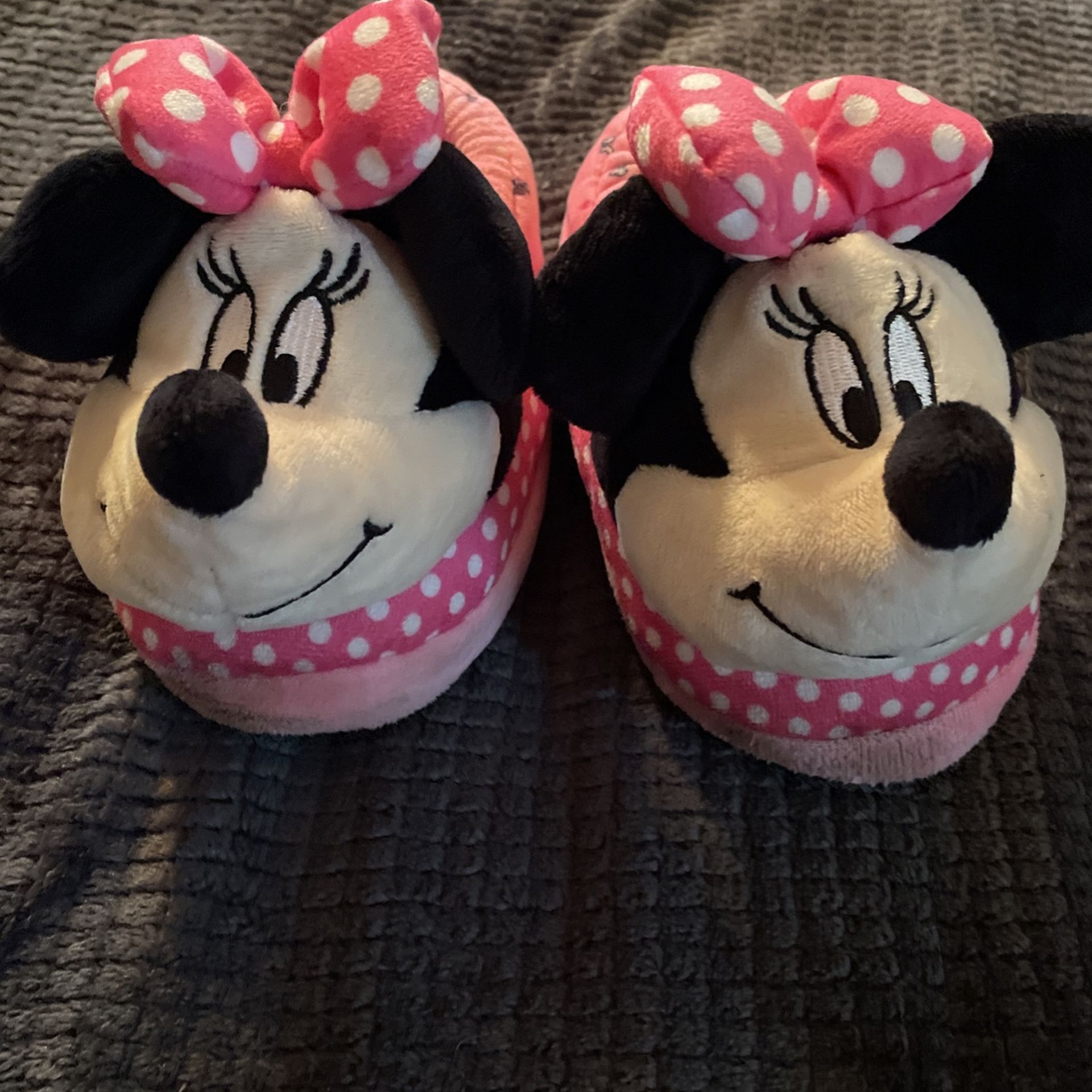 Disney  Minnie Slippers