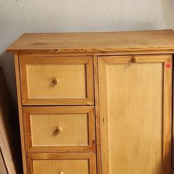 Wooden Hamper/drawer Bureau