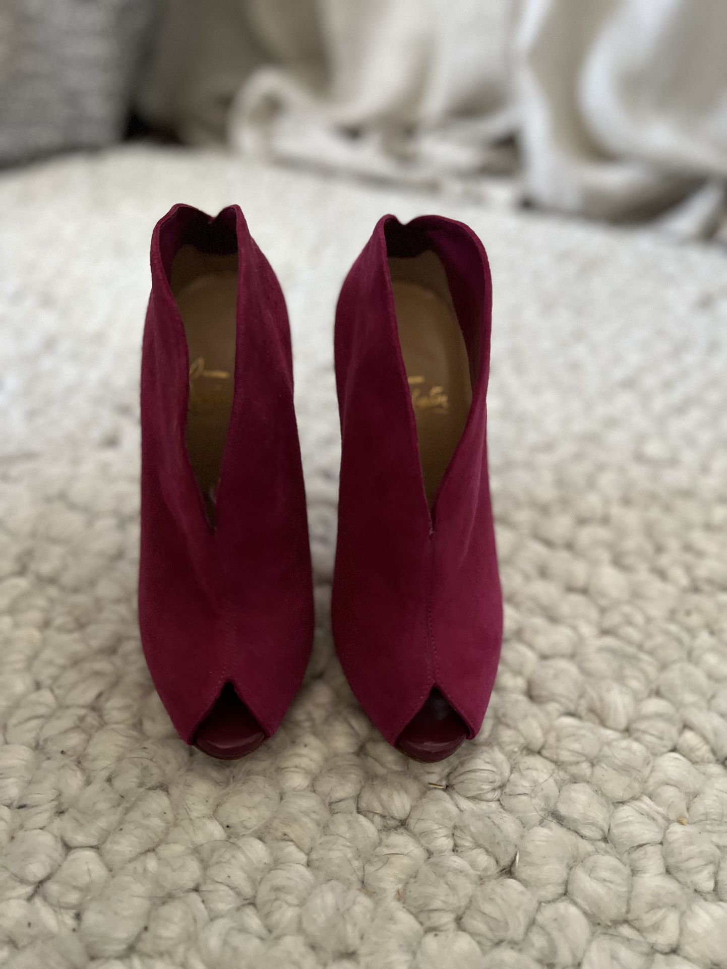 New  Fuschia Magenta Christian Louboutin Heels 36.5