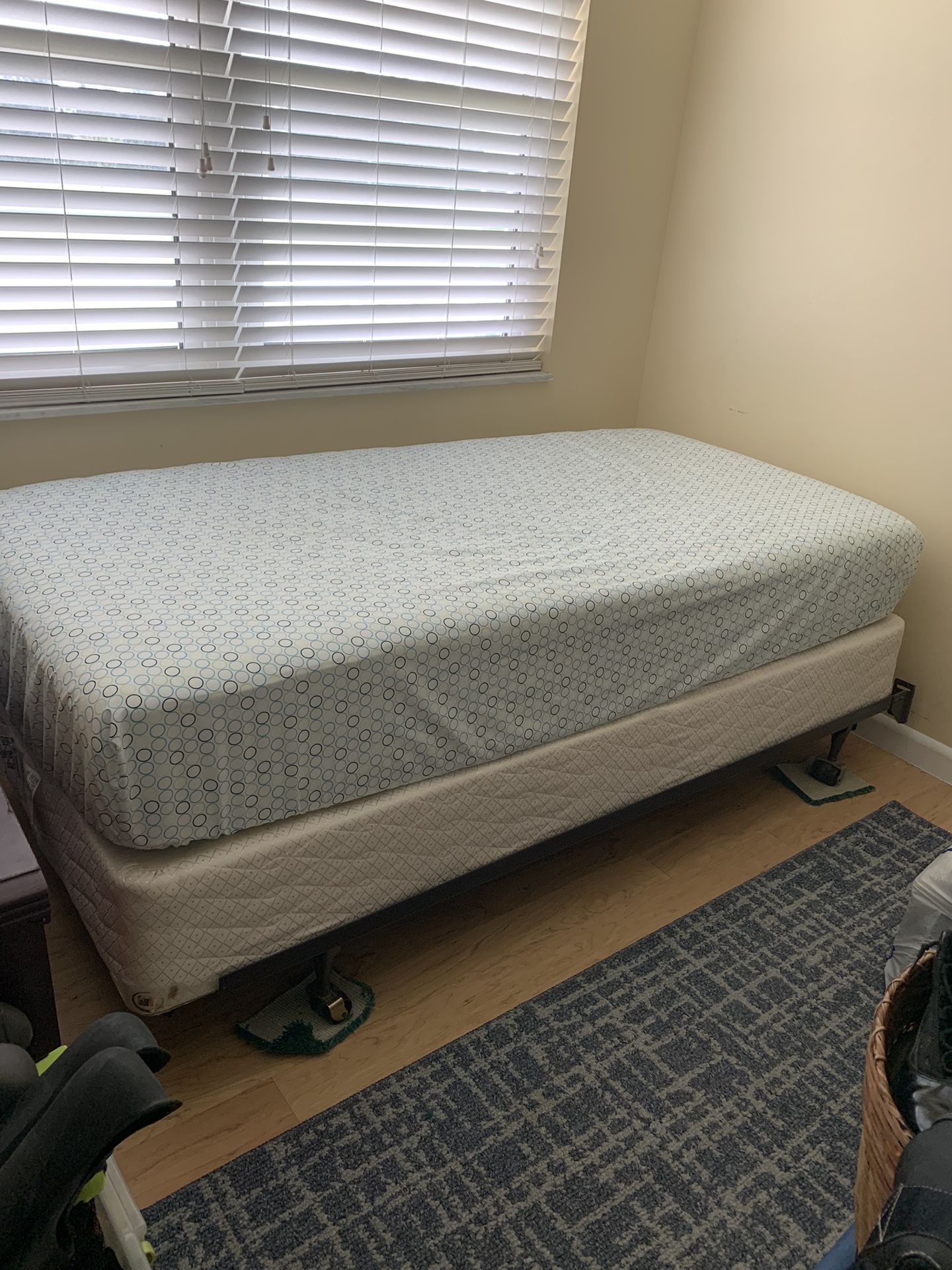 Regular Twin Bed With Frame