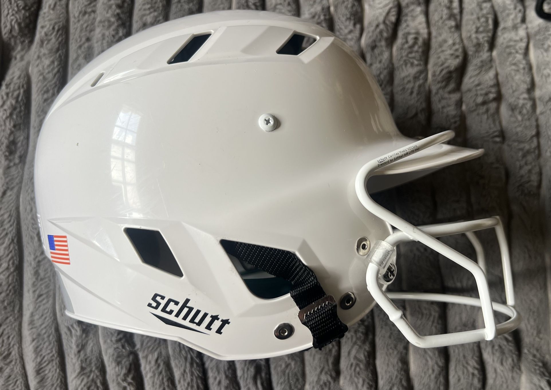 Schutt Fast Pitch Softball Helmet