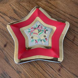 Vintage Christmas Chokin - Star Shaped - Gold Trimmed - Decorative Plate - Jamestown China