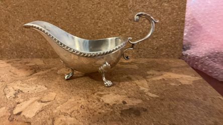 Heavy Unmarked Silver plated Gravy Boat
