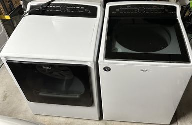 2 GE Dryers & Matching Whirlpool Set