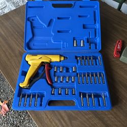 PowerDriver Impact Screwdriver Kit – Full Set w/ Case