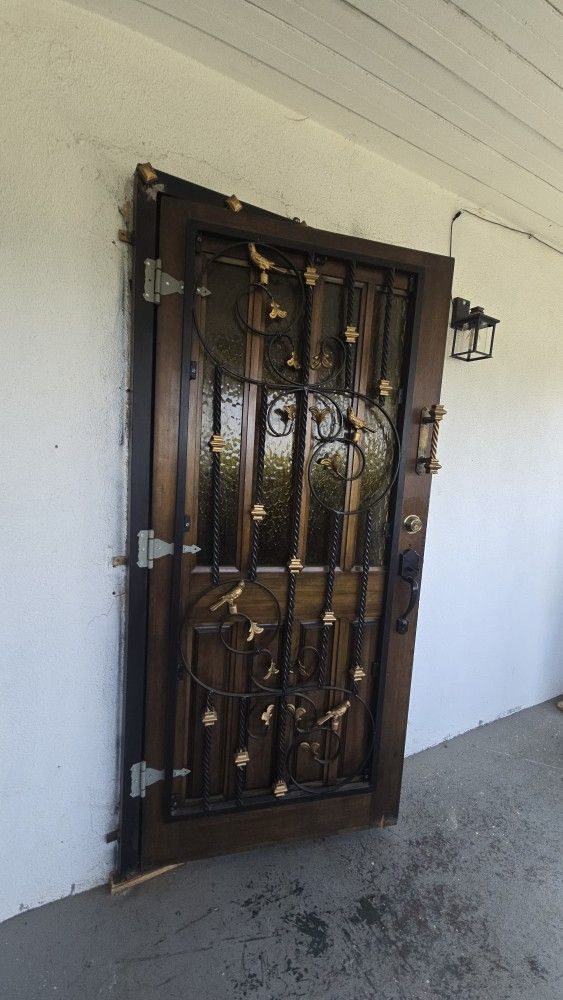 Puerta Principal