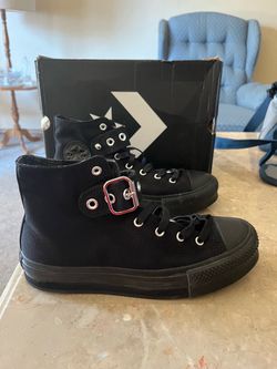 Converse Chuck Taylor All Black High-Top Sneakers