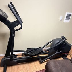 Life Fitness X5 elliptical machine