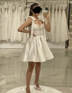 Brand New Wedding Dress Thumbnail