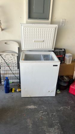 Deep freezer