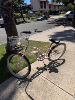 Pink Beach Cruiser Excellent Condition