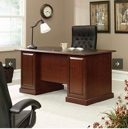 Cherry Wood Executive Office Desk