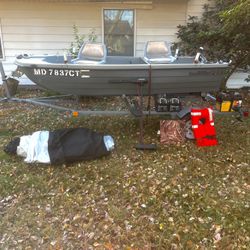 BASS JON BOAT & TRAILER WITH MOTOR