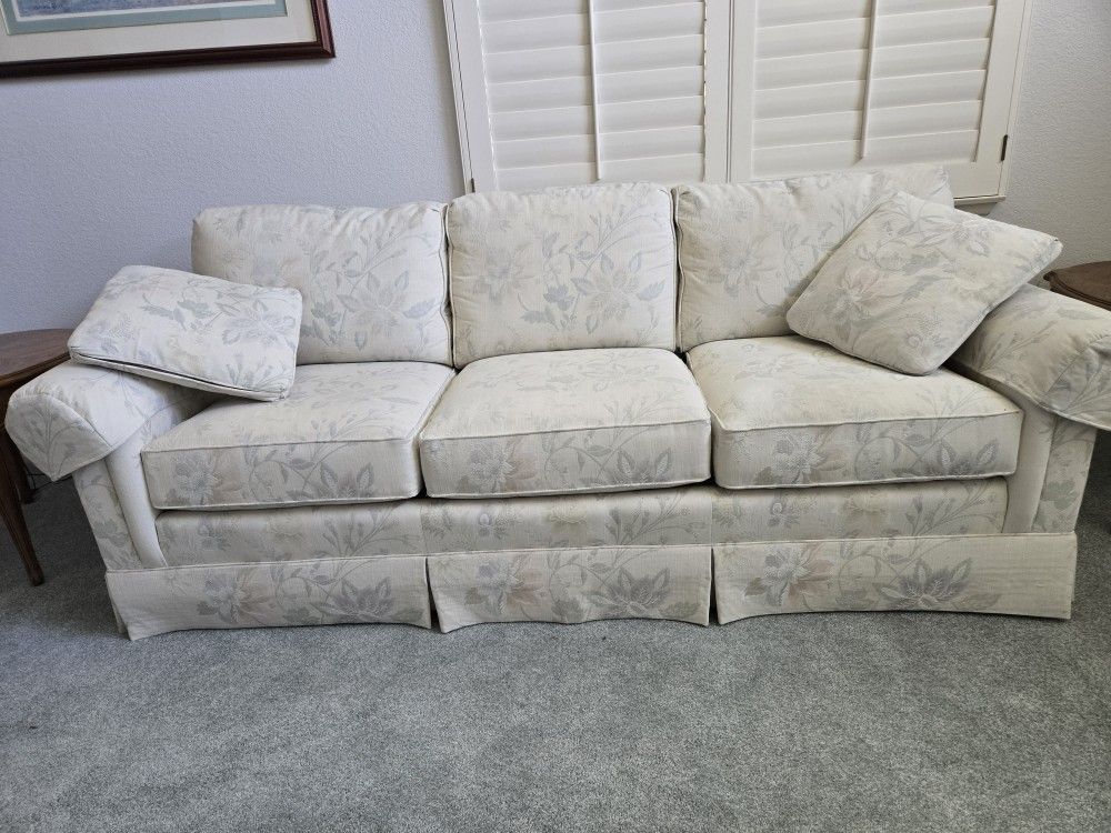 Sofa - Cream Fabric