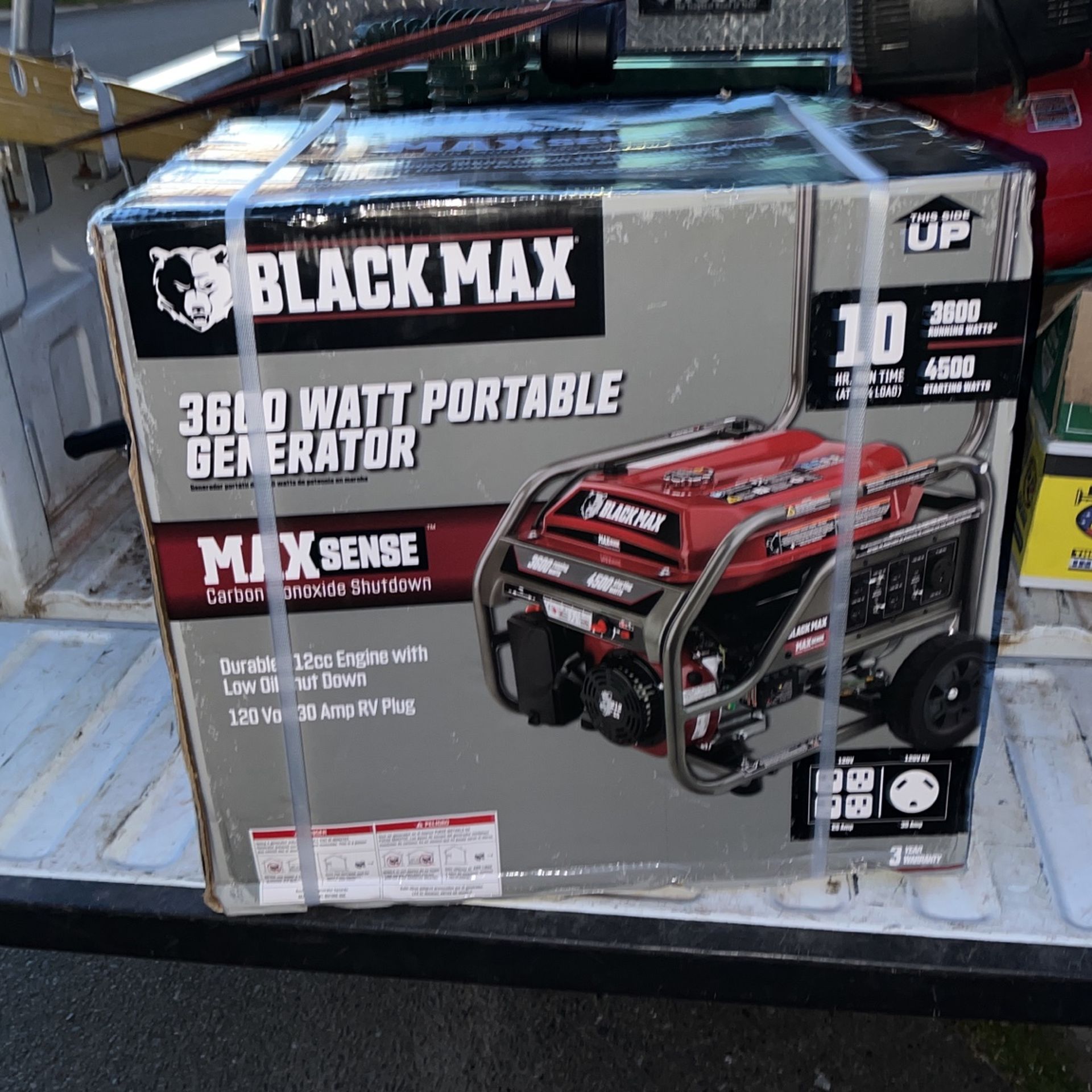 Black Max 3600 Watt Portable Generator