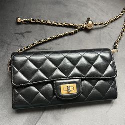 Chanel reissue 2.55 wallet with added chain 