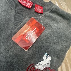 Coca Cola Brand Polar Bear Drink Embroidered Original Vintage Pullover Sweater Sweatshirt 