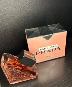 Prada Paradoxe Intense Perfume