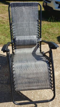 Multi-Position Gray Zero Gravity Chair- LIKE NEW