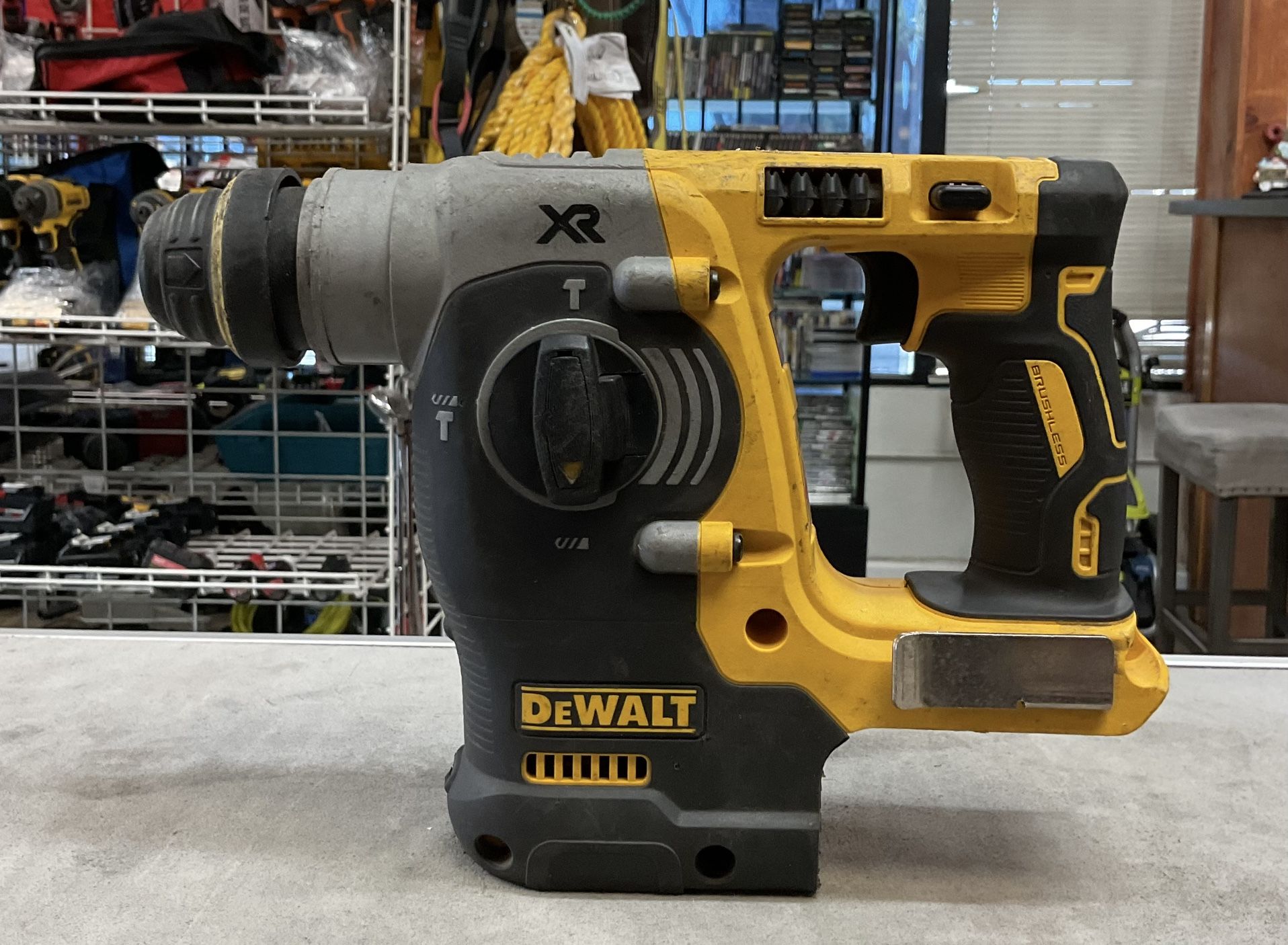 Dewalt 20V Max 1 In. SDS Plus L Shape Rotary Hammer 