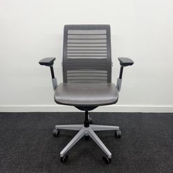 LIKE NEW STEELCASE THINK V2, SILVER FRAME, LEATHER SEAT, FULLY LOADED WITH LUMBAR SUPPORT! 
