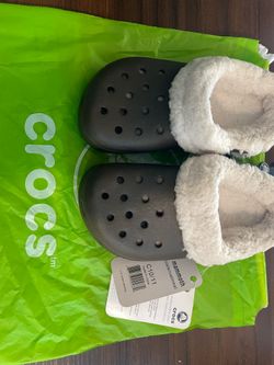 Brand New Crocs Kids Mammoth C10/11