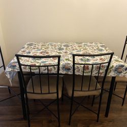 Dinning Table And 4 Chairs 