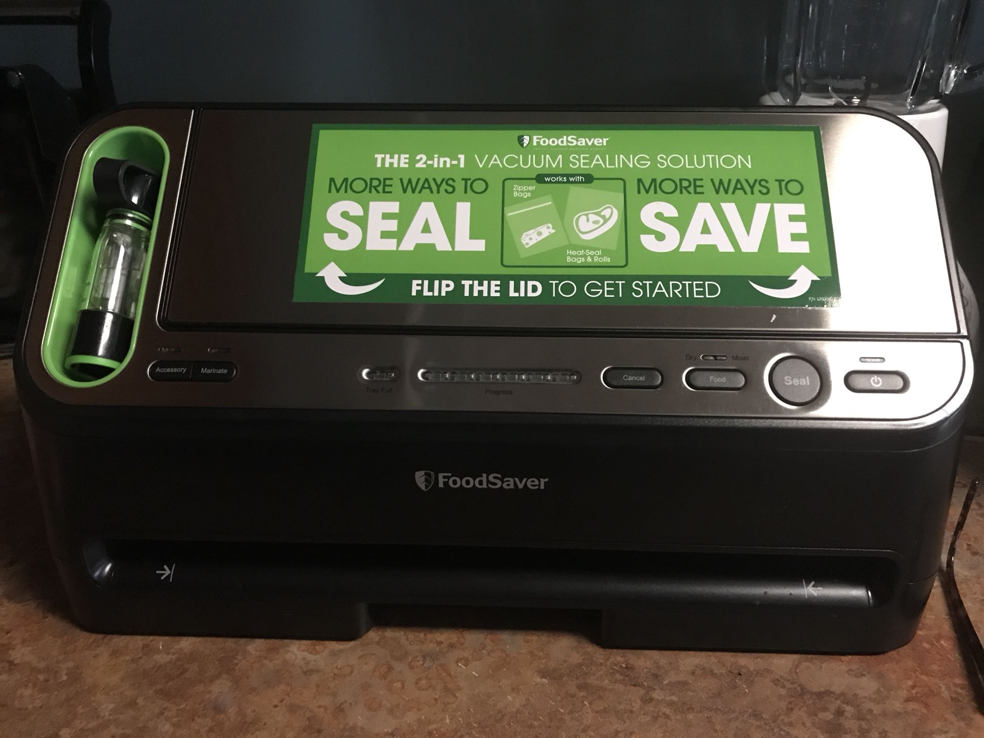 Food Saver 2-1 vacuum sealer