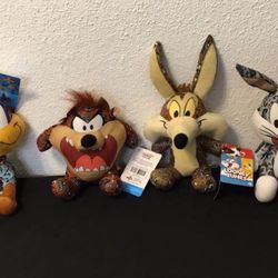 Lot Of 4 New Looney Tunes Sticker Bomb Plush Toy 7" Road Runner Wile E. Coyote