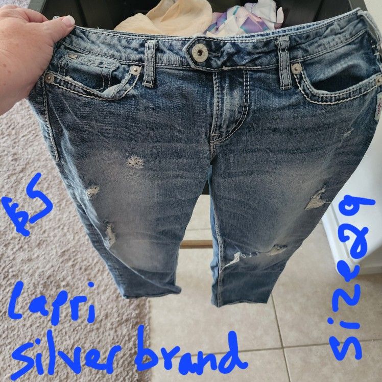 Silver Brand Capri's