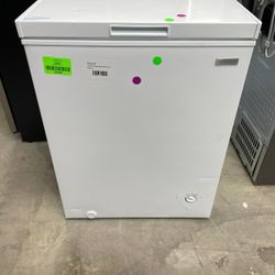 Vissani MDCF5WH 5 cu. ft. Manual Defrost Chest Freezer BM JM