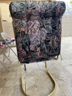 Dinning table chairs (6 chairs) in good condition (only chairs no table)