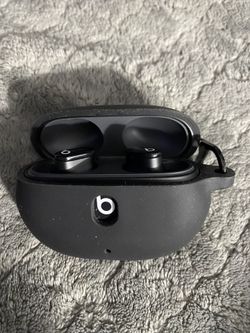 Beats Studio Buds