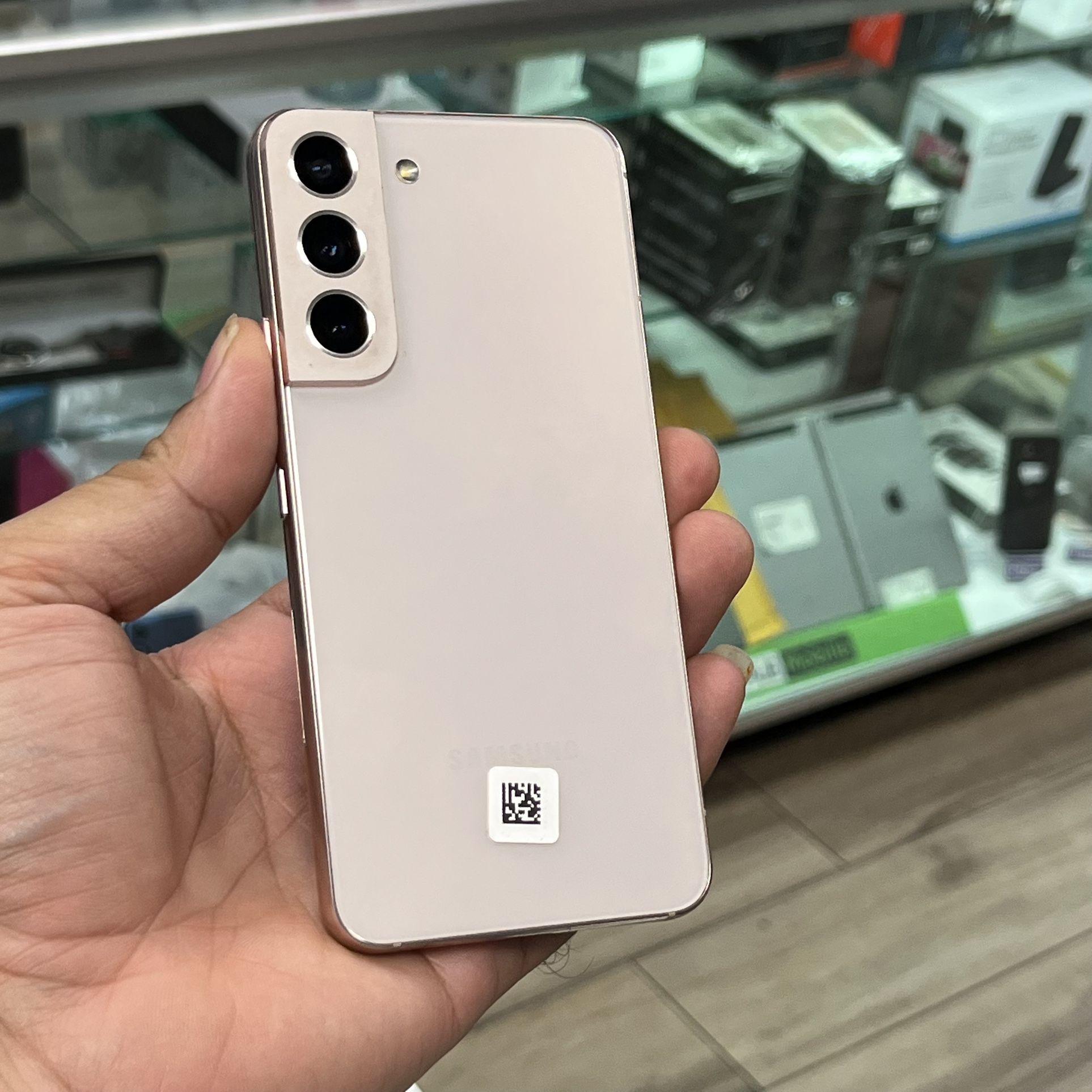 Samsung Galaxy S22 5G 128GB Unlocked 