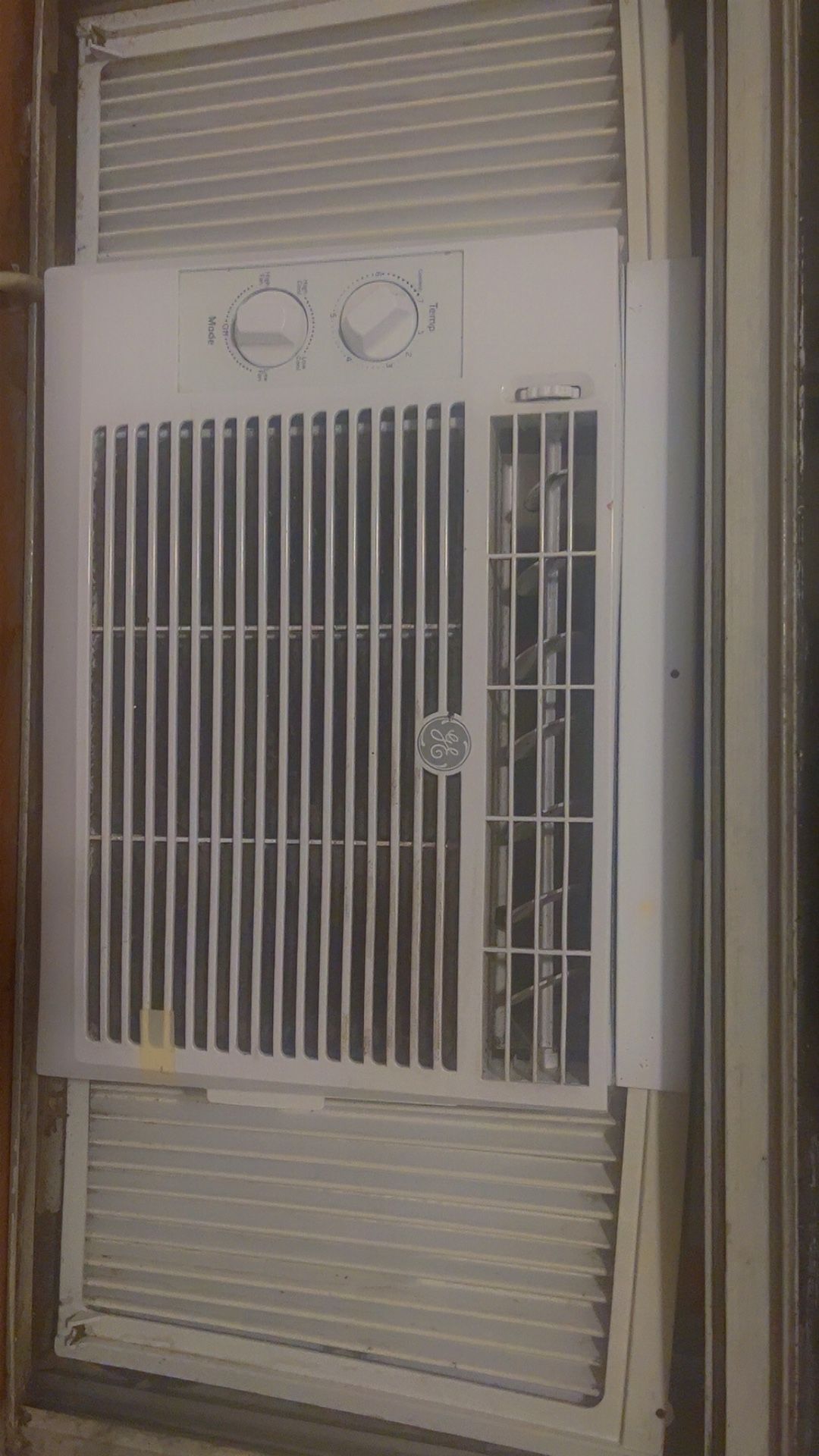 Window AC Unit